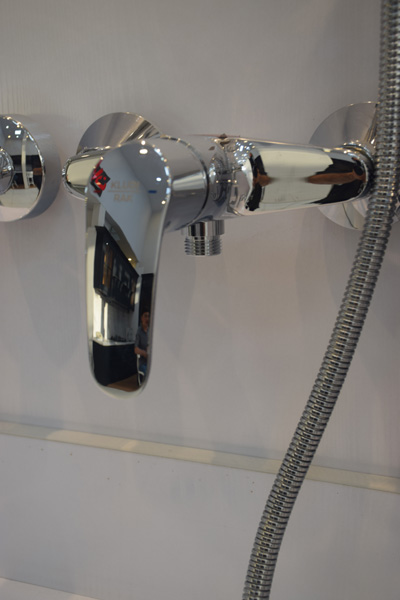 شیرآلات آشپزخانه و سرویس