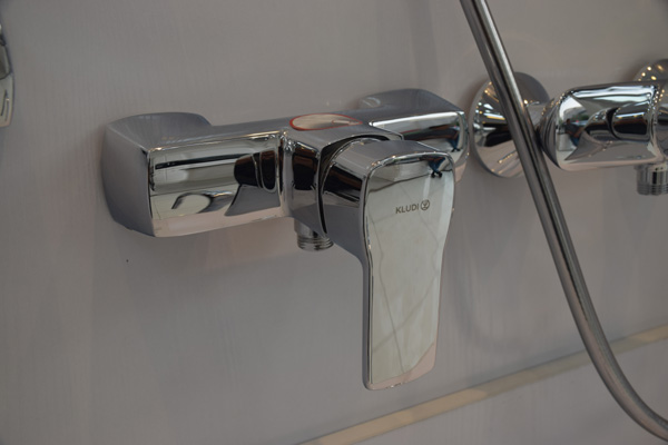 شیرآلات آشپزخانه و سرویس